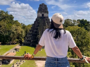 Gu&iacute;a de Viaje a Tikal: Descubre los Secretos de la Ciudad Maya